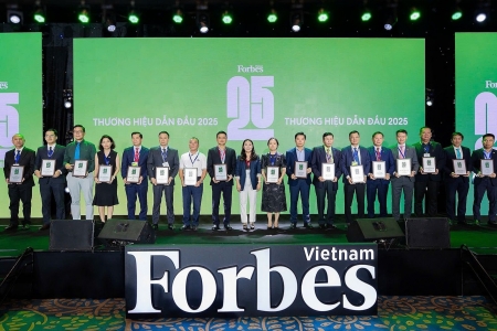 FPT - Thương hiệu công nghệ thông tin duy nhất được vinh danh Top 25 của Forbes Việt Nam