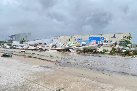 Nhiều xã ở Thanh Hóa tan hoang do bão số 10 đi qua