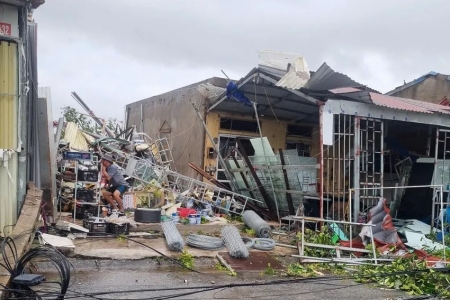 Lốc xoáy trong bão số 10: Hiện tượng khó dự báo, chỉ có thể cảnh báo nguy cơ