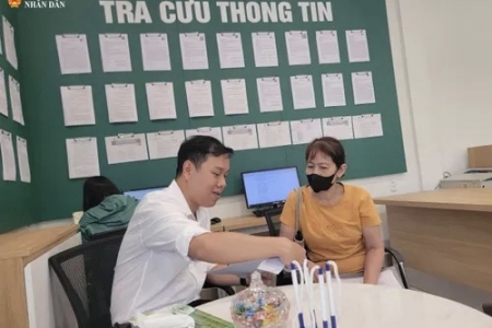 TP. HCM: UBND cấp xã được ký hợp đồng lao động với người có chuyên môn, nghiệp vụ