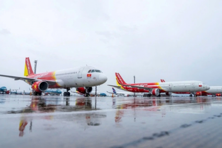 Tránh bão số 10: 316 chuyến bay phải đổi đường bay