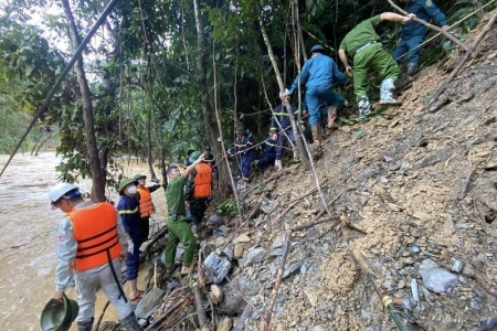 Cao Bằng: Tìm thấy thi thể 1 công nhân bị lũ cuốn trôi khi thi công cao tốc