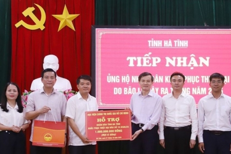 Học viện Chính trị Quốc gia Hồ Chí Minh hỗ trợ Hà Tĩnh 1 tỷ đồng khắc phục hậu quả bão số 10
