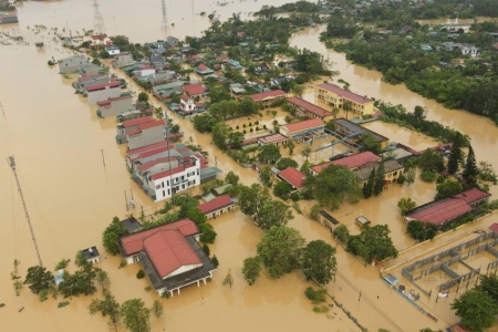 Ngập lụt kéo dài do mưa bão, 19 trường học tại Thanh Hóa tiếp tục cho học sinh nghỉ học