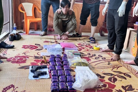 Quảng Trị: Bắt 1 đối tượng, thu giữ 14kg ma túy và 2 khẩu súng quân dụng