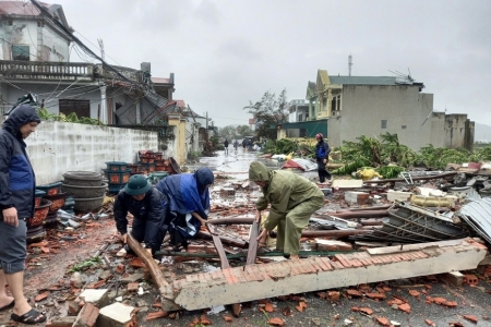 Các doanh nghiệp bảo hiểm chi trả hàng trăm tỷ đồng vì thiệt hại từ bão Bualoi