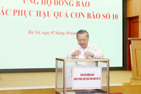 Văn phòng Trung ương Đảng phát động ủng hộ đồng bào khắc phục hậu quả bão số 10