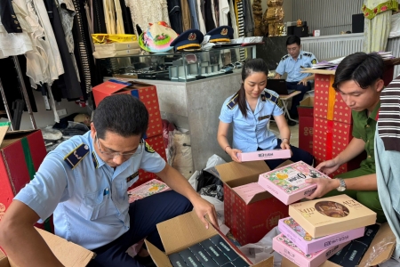 Lạng Sơn: Thu giữ 1.200 chiếc bánh trung thu nhập lậu