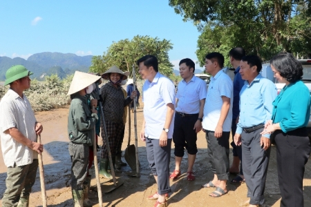 Nghệ An: Chủ tịch UBND tỉnh trực tiếp chỉ đạo khắc phục hậu quả bão số 10 tại các địa phương