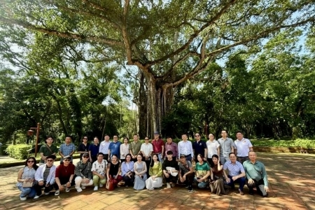 Đoàn đại biểu Lào tham quan Khu Di tích Quốc gia đặc biệt Lam Kinh