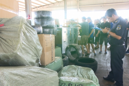 Triệt phá đường dây buôn lậu lợi dụng hoạt động nhập khẩu hàng gia công tại Cửa khẩu Bắc Luân 2