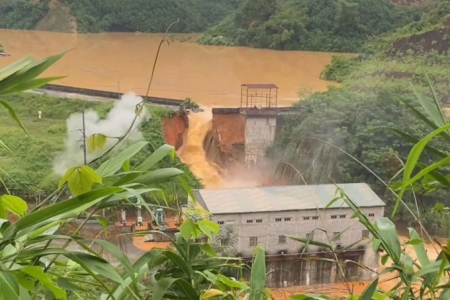 Vỡ đập thủy điện Bắc Khê 1, nước tràn ồ ạt xuống hạ du ở Lạng Sơn