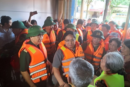 Thủ tướng Phạm Minh Chính tới Thái Nguyên thăm hỏi người dân, chỉ đạo khắc phục hậu quả mưa lũ