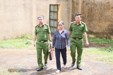 Hà Tĩnh: Bắt giữ nữ cựu nhân viên ngân hàng sau 30 năm lẩn trốn