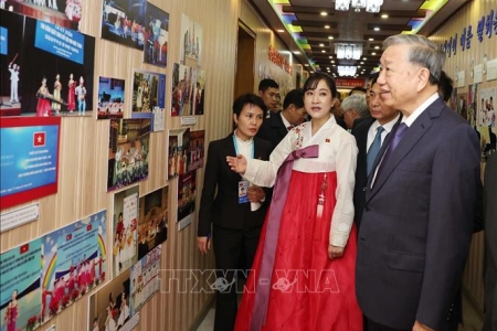Tổng Bí thư Tô Lâm thăm Trường mẫu giáo Kiêng Sang và lớp học mang tên Chủ tịch Hồ Chí Minh