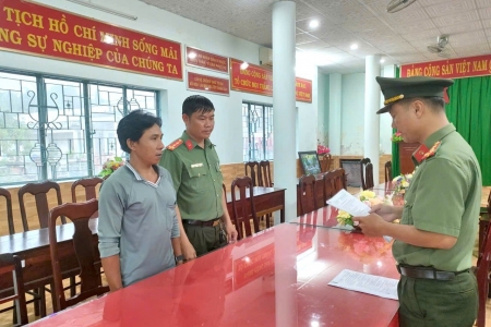 An Giang: Bắt đối tượng đưa tàu cá sang nước ngoài đánh bắt trái phép