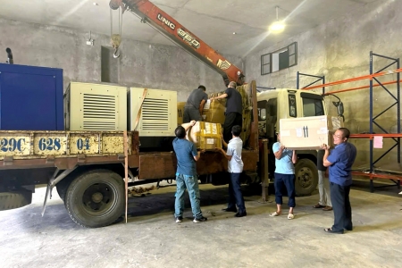 Bàn giao kịp thời vật tư, thiết bị dự trữ quốc gia cho các tỉnh bị ảnh hưởng của bão lũ