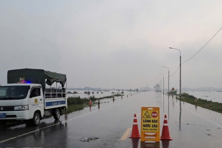 Bắc Ninh: Nhiều vị trí đường giao thông bị ngập sâu, phương tiện không thể lưu thông