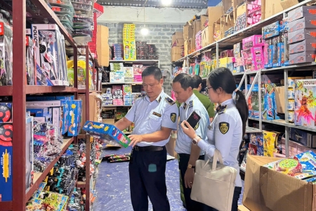 Ninh Bình: Phát hiện và xử lý hàng nghìn sản phẩm đồ chơi nhập lậu, không rõ nguồn gốc