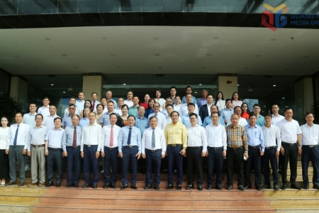 Bí thư Tỉnh ủy Quảng Ninh chúc mừng Hiệp hội Doanh nghiệp tỉnh nhân Ngày Doanh nhân Việt Nam (13/10)