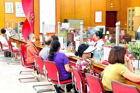 Ngành Ngân hàng triển khai các giải pháp hỗ trợ khách hàng bị thiệt hại do bão lũ