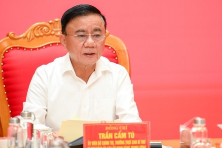 Chỉ thị của Ban Bí thư về việc thực hiện bảo hiểm y tế toàn dân trong giai đoạn mới