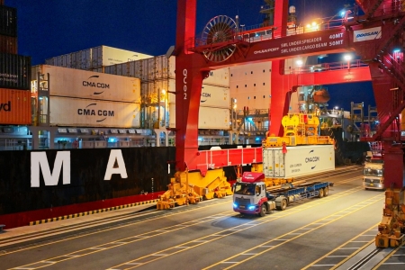 Quỹ Tiền tệ Quốc tế nâng dự báo tăng trưởng toàn cầu lên 3,2%