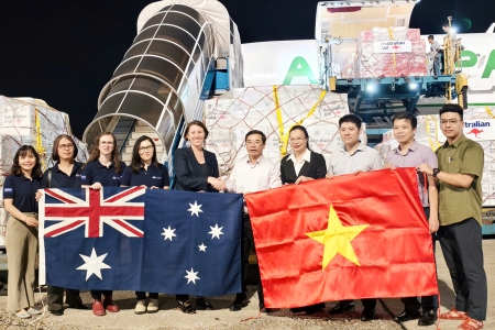 Bắc Ninh: Tiếp nhận hàng viện trợ quốc tế của Chính phủ Australia cho người dân vùng lũ