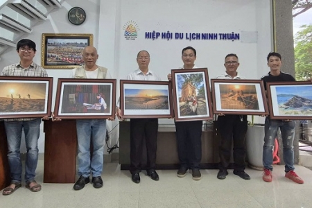 Trao giải Cuộc thi “Ảnh đẹp - Video ấn tượng Du lịch Nam Khánh Hòa 2025”