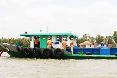 Tây Ninh tăng cường quản lý phương tiện thủy nội địa
