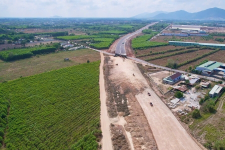 Đồng Nai thúc đẩy giải phóng mặt bằng tại 302 dự án: Quyết tâm cao, tiến độ gấp rút