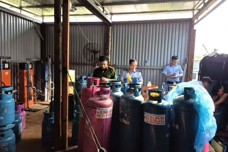 Hà Nội phát hiện cơ sở san chiết, kinh doanh khí LPG trái phép