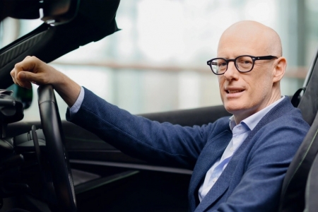 Porsche bất ngờ thay CEO