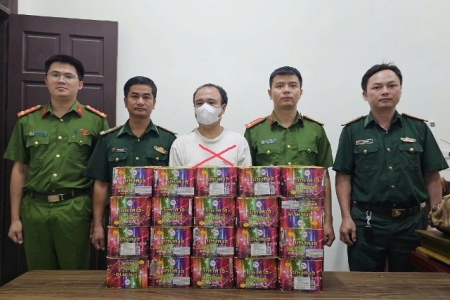 Khởi tố đối tượng tàng trữ hơn 23 kg pháo nổ ở Nghệ An