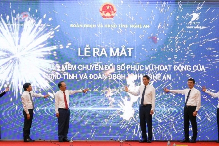 HĐND tỉnh Nghệ An ra mắt hệ thống chuyển đổi số phục vụ hoạt động của HĐND và Đoàn ĐBQH tỉnh