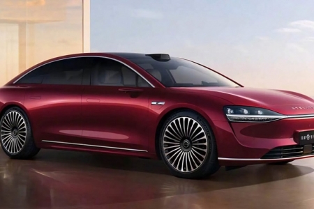 Stelato S9 2026: Đối thủ mới của Toyota Camry với thiết kế và công nghệ tự lái tiên tiến