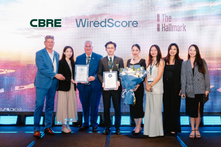 Hướng Việt Holdings đạt chứng nhận WiredScore Platinum cho dự án The Hallmark