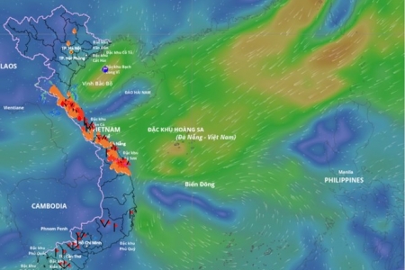 Vùng áp thấp xuất hiện trên Biển Đông, miền Trung mưa lớn trở lại