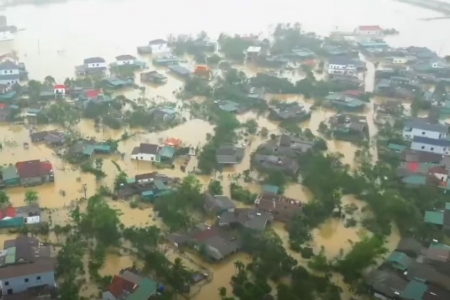 Hà Tĩnh còn 3.849 hộ dân đang ngập lụt, nhiều khu vực vẫn bị chia cắt