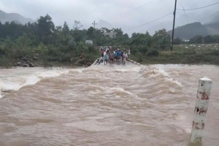 Quảng Trị: Một người phụ nữ bị nước lũ cuốn trôi khi vượt qua ngầm tràn ngập sâu