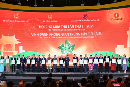 Thái Nguyên được vinh danh “Không gian trưng bày tiêu biểu” tại Hội chợ Mùa Thu năm 2025
