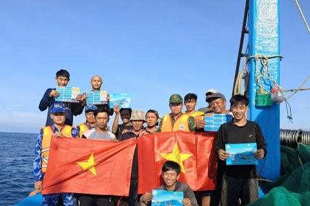 Hải đoàn Biên phòng 48 quyết liệt chống khai thác IUU trên vùng biển miền Trung