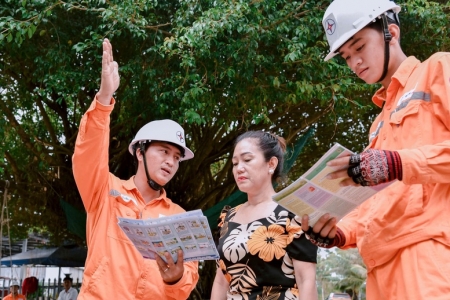 Triều cường dâng cao, EVNSPC cảnh báo khẩn an toàn điện