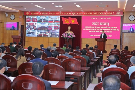 Nghiên cứu thực hiện các nghị quyết, chỉ thị của Bộ Chính trị, Ban Bí thư Trung ương Đảng khóa XIII