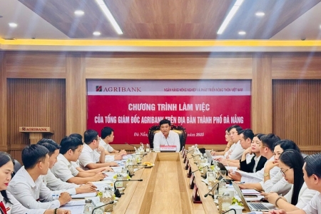 Agribank kịp thời hỗ trợ khách hàng, người lao động trên địa bàn Đà Nẵng và Huế bị thiệt hại do bão lũ