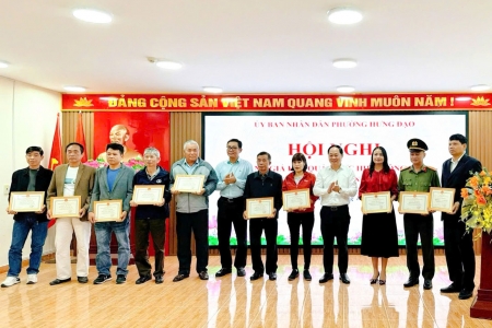 Phường Hưng Đạo biểu dương các tập thể, cá nhân tiêu biểu trong công tác giải phóng mặt bằng