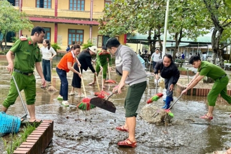 Bão số 13 tan, Quảng Trị vẫn căng mình khắc phục hậu quả lũ lụt