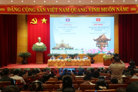 Hội nghị hợp tác phát triển thương mại biên giới Việt Nam – Lào lần thứ XIII