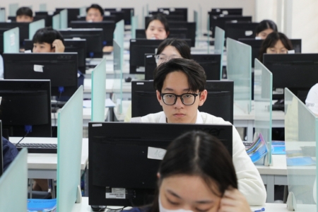 Đại học Quốc gia Hà Nội công bố mở 6 đợt thi đánh giá năng lực từ 7/3 đến 24/5/2026