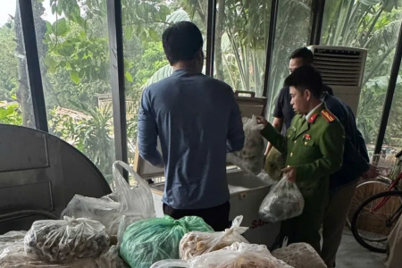 Đang làm rõ vụ thực phẩm do Công ty Hoa Việt cung cấp có dấu hiệu không đảm bảo